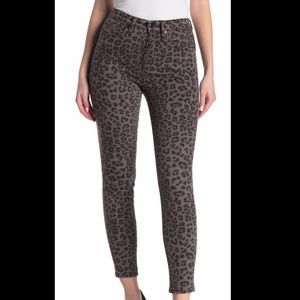 Good american leopard jeans